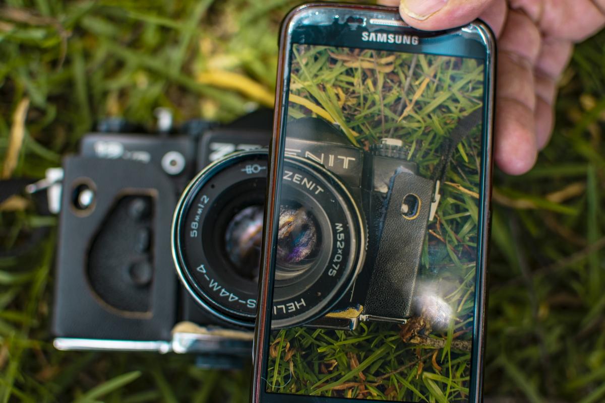 Fotoaparát, fotografie, mobilní telefon, fotokniha